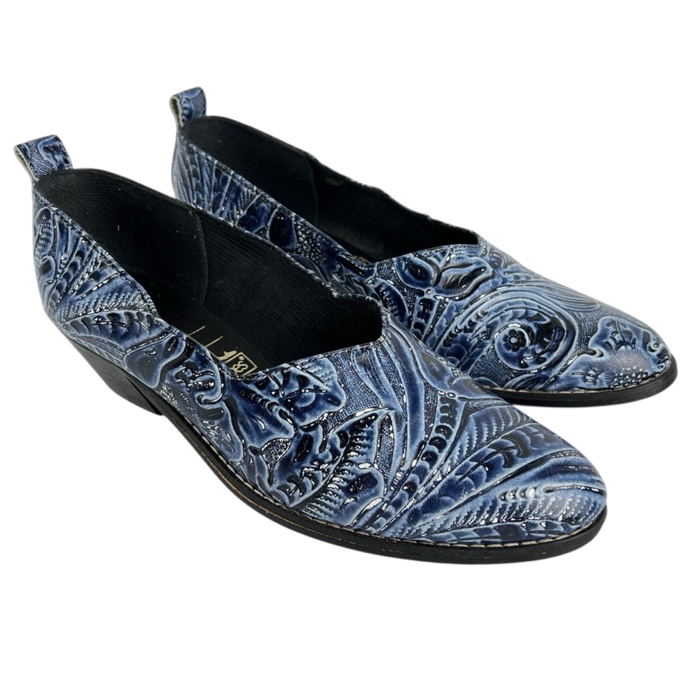 Tic Tac Toes Tooled Leather Dance Shoes Size 6.5 Blue Floral